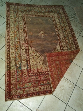 ANTIQUE SIVAS ZARA rug // Year: 19th century // Size: 114 x 163 cm // from private collection // PM me for more info


         