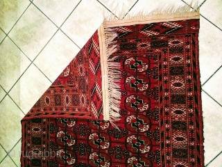 turkmen carpet // Yarn : Natural Wool // Size : 175 cm x 115 cm //Year : Early 20th century // from private collection // in top condition // Feel free to  ...