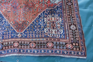Antique South West Persian Kashkuli Qashqai rug a gorgeus and rare sepecimen near
perfect condition, Wool on Wool, Natural Colors, Late 19th century.
Size: 273X155cm          