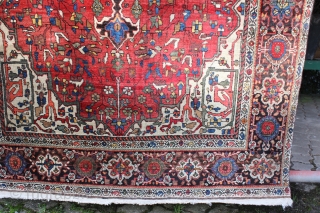 BIDJAR around 1900  good condition 
Size: 205x130cm                         