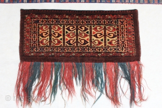   Antique Yomut Torba around 1880 Very good condtion a highly couglt-after collector's
item,
Size: 79x36cm                  