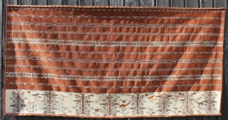 Jomud AK-Tschowal  around 1900 Wool with silk on wool very good contition
Size: 122x62cm 
                  