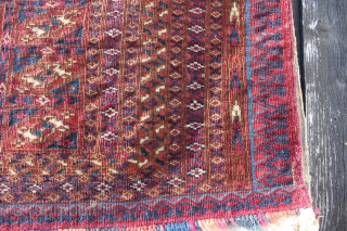 Very fine Turkoman Tekke Torba circa 1900 all good natural colors and good conditin
Size:90x36cm                   