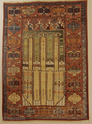 Karapinar central Anatolia End of 19th century / Early 20th century Wool on wool. 
Good condition for ist age a similar piece see pictures.
Size: 155x117cm 
Price: 550€      