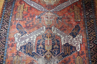 Dragon Sumagh East Caucasus Around 1900
Wool on Wool Age and Wear
Size: 300 x 225 cm                  