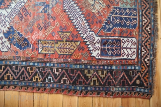 Dragon Sumagh East Caucasus Around 1900
Wool on Wool Age and Wear
Size: 300 x 225 cm                  