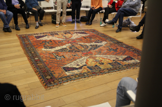 Dragon Sumagh 19th century good condition 
Size:320x235cm
Price: 3800€                         