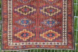 Northwest Persian Kurdish rug, memlingül desing vory good condition
Size: 270x114cm                       