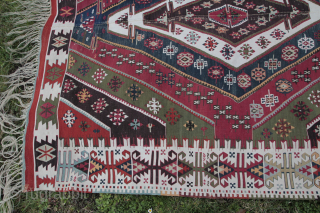 Aydin Kelim Anatolian Wool on Wool Good condition 
Size: 465x165cm 
Price: 950€                     