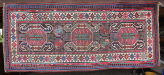 Lenkoran - Talisch Area Caucasus around 1900 Repair sites Pages re-wrapped in generally
good condition.
Size:266x117cm
Price: 1500€