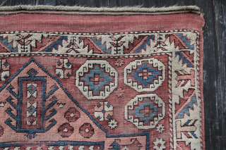 Bergama Western Anatolia End of 19th century, Collor parts corroded.
Size: 209x152cm 
                     