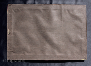 Silk on Silk Türkiye 12x12 mid-20th century Mounted on a frame Very good conditon
Size: 40x30cm
Price: 650€                 