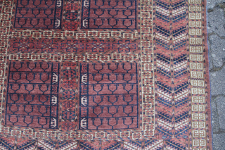 Tekke Engsi 19th century Very good condition
Size: 150x127cm
Price: 1300€                        
