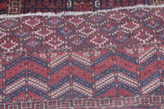 Tekke Engsi 19th century Very good condition
Size: 150x127cm
Price: 1300€                        