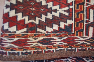 Antiques Turkoman Jomud Osmalik
Wool on Wool good condition
Sitze:97x63cm                         