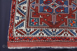 Bergama Western Anatolia around 1920
Wool on Wool Good condition
Size: 130 x 96 cm                    