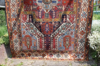 Caucasion Kasim Ushak Sumagh Circa 1920
very good condition 
Size: 218x140cm                       