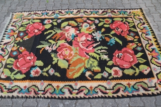 Karabagh Kelim Wool on Wool good condition
size: 250 x 150 cm                      