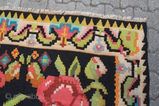 Karabagh Kelim Wool on Wool good condition
size: 250 x 150 cm                      