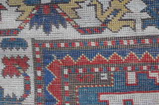 Kuba - Leshgi Kasak around 1900 Wool onWool natural color original condition all around
Verygood condition Size: 240x120cm  Price: 2600€ + Post           