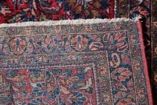 Sarugh Persian around 1930
Wool on cotton very good condition
Size: 144 x 104 cm                    