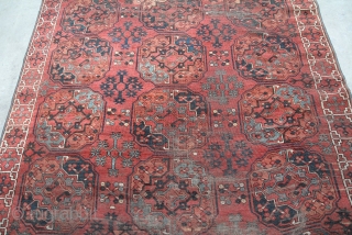 Ersari Maincarpet 2,38 x 1,77 m, Turkmenistan before 1800, condition good, partly low pile, original side but not complete,              