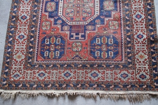 Kuba-Konagkend 18th century 1,63 x 1,23 m, condition with fair areas of low pile, wool on wool, no repair              