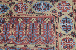 Central Anatolia Ladik evenly thin pile generally good condition
Size: 139x100cm                       