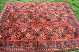 Ersari mani carpet antique around 1900 Tribal carpet from Beschir - Amu Daya Valley region Wool on Wool natural colors slight moth damage.otherwise in goot condition 
Dimensions. 267 (255)x 226cm   