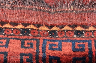 Ersari mani carpet antique around 1900 Tribal carpet from Beschir - Amu Daya Valley region Wool on Wool natural colors slight moth damage.otherwise in goot condition 
Dimensions. 267 (255)x 226cm   