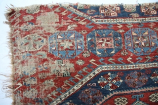 Fragment Sumak 18th century, 
Kuba-Dagestan, 1,00 x 1,04 m, for condition please look at the photos.                 