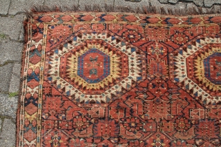 Antique Ersari Beshir, Age and signs of Wear
Size: 228x143cm                        