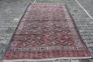 YOMUT Mani Carpet Wool on Wool Cood condition, pile low in places
Size: 360x260cm                    