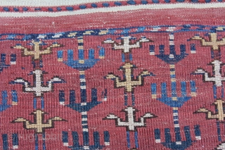 YOMUT Mani Carpet Wool on Wool Cood condition, pile low in places
Size: 360x260cm                    