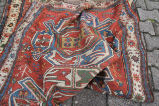 Karabagh 19th century Wool on Wool Natural Coolor age and signs of weat see picturse.
Size: 140x127cm 
Price: 490€               