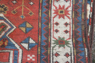 Karabagh 19th century Wool on Wool Natural Coolor age and signs of weat see picturse.
Size: 140x127cm 
Price: 490€               