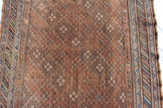 Zili,Verneh, Bachtiari Region, Late 19th century.
Wool on Wool Natural color good condition,
Size: 208x164cm  Foot 6,10"x5,5"

                 