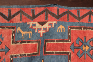 Awar Kelim Late 19th century with signs of age and wear, in generally good condition.
Si ze: 427x124cm