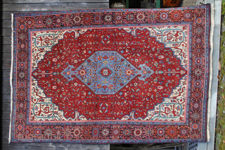 Farahan Central Persia, early 20th century very good condition, Size: 203x137cm
Price: 950€                     