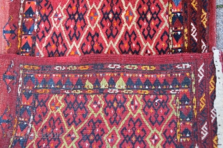 Beschir Mafrasch Turkmenistan around 1920
Wool on Wool in a good condition,
SIZE: 80x54 cm
                    