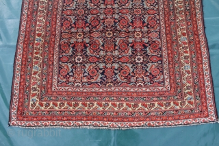 Farahan Persien Late 19 th century Wool on cotton Natural color,
good condition
Size: 193x132cm                    