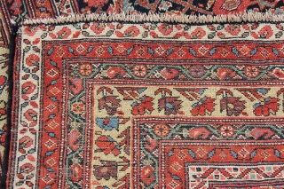 Farahan Persien Late 19 th century Wool on cotton Natural color,
good condition
Size: 193x132cm                    