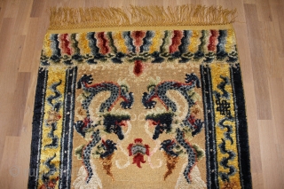 Silk Dragon carpet, Western China Very good condition
Size: 182x94cm                        