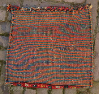 Kurdish chanteh, small bag, very good deep colours, soft, close to perfect. Opened at the left side. 31 x 31 cm. 
please use contactform on www.beamol.nl       