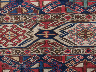 Nice small Shahsavan mafrash part, small piece inserted.
43 x 36 cm.
please use contactform on beamol.nl