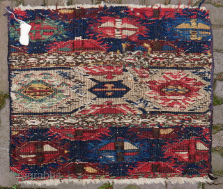 Nice small Shahsavan mafrash part, small piece inserted.
43 x 36 cm.
please use contactform on beamol.nl