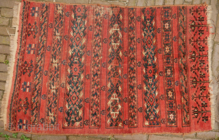 Ersari chuval, half, 72 x 107 cm. The color is pink-ish red
Please use contactform on beamol.nl                 