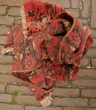 Ersari chuval, half, 72 x 107 cm. The color is pink-ish red
Please use contactform on beamol.nl                 