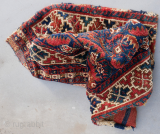 Khamseh bag, very nice one, good colours and excellent condition. 78 x 64 cm. Please use contactform on www.beamol.nl              
