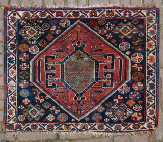 Qashqai bagface, with a lot of good colors, good condition. 72 x 57 cm. please use contactform on beamol.nl              